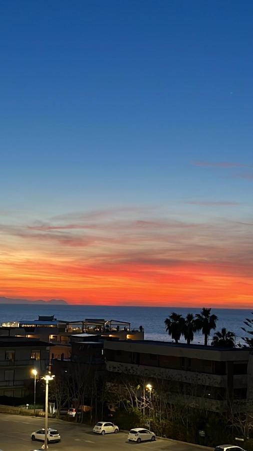 Smell Of The Sea Apartment Cefalu Bagian luar foto